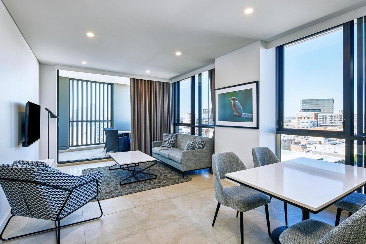 Meriton Suites Liverpool Exterior foto