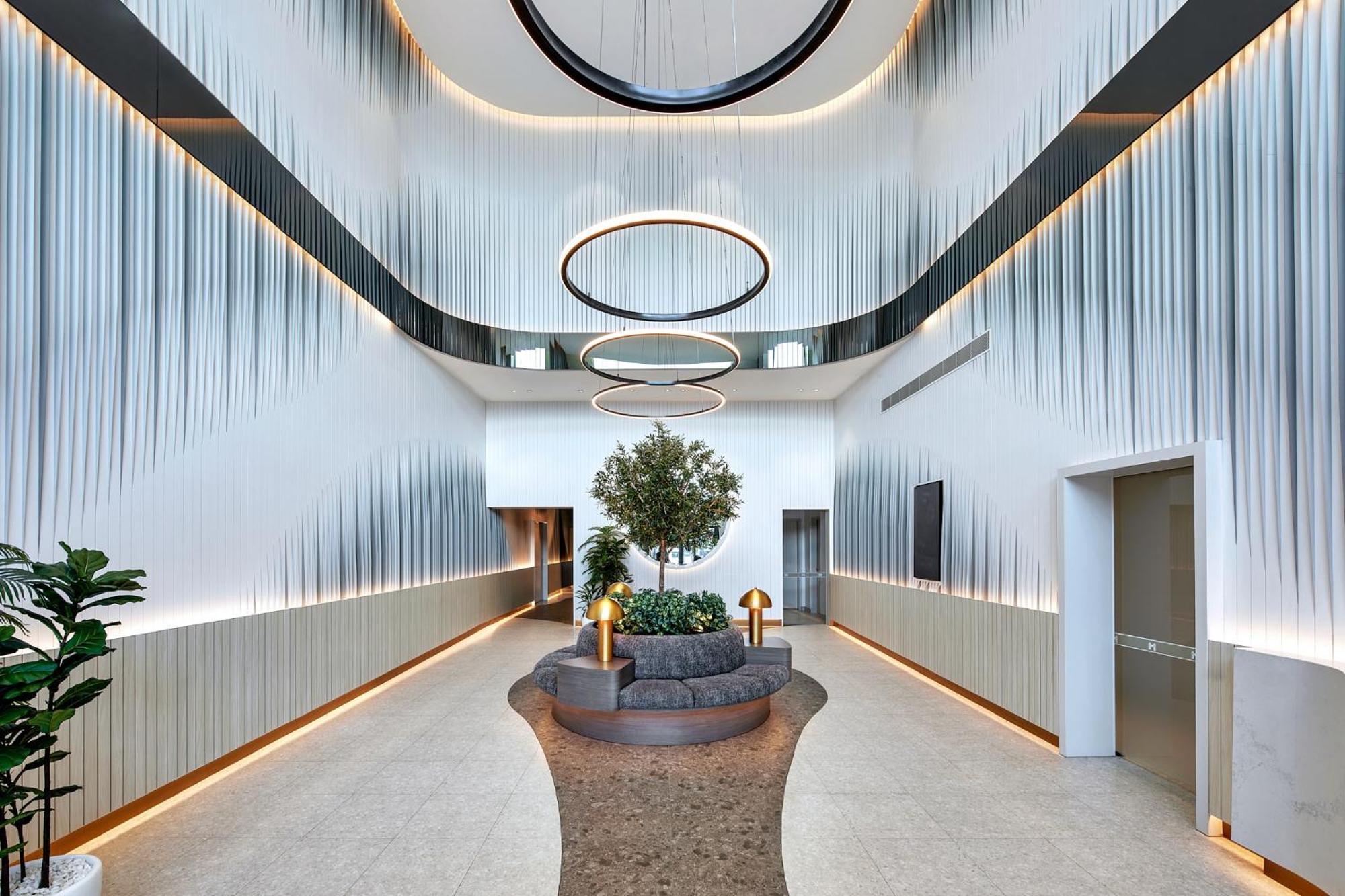 Meriton Suites Liverpool Exterior foto The lobby of the hotel