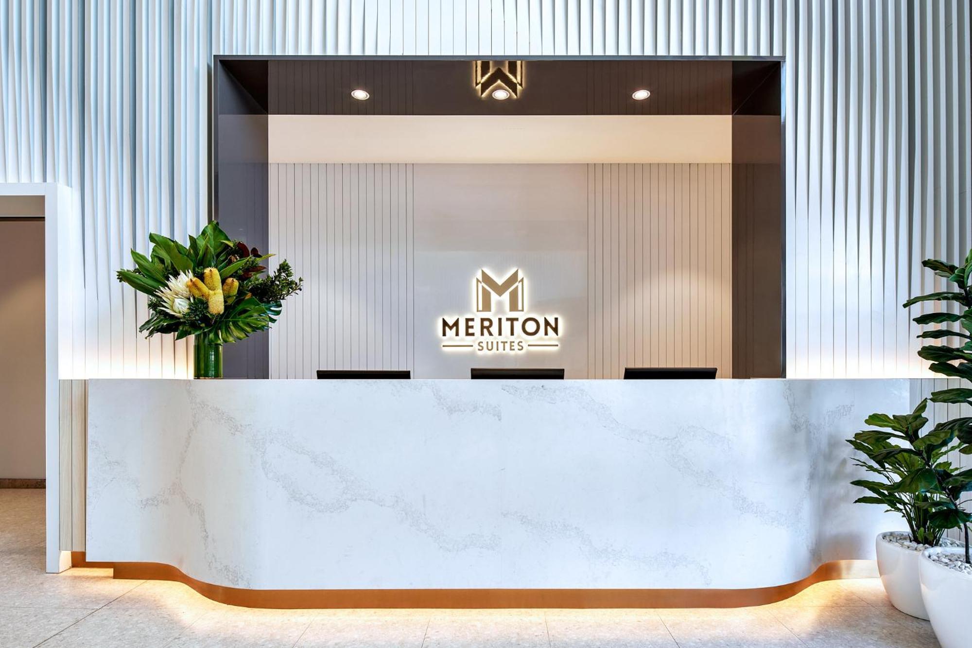 Meriton Suites Liverpool Exterior foto Meriton Hotel